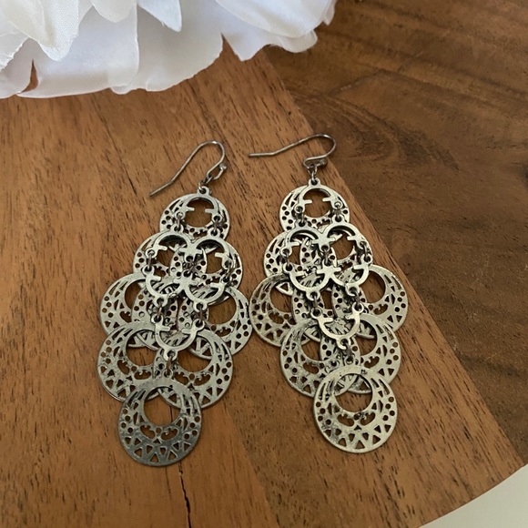 Earrings - Picture 3 of 3